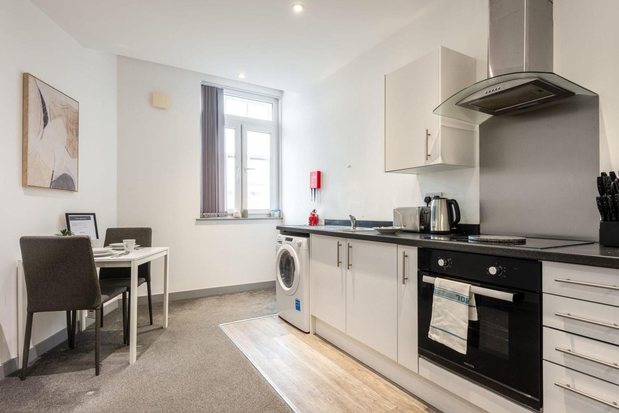 Budget 1 Bed Flat In Apartment