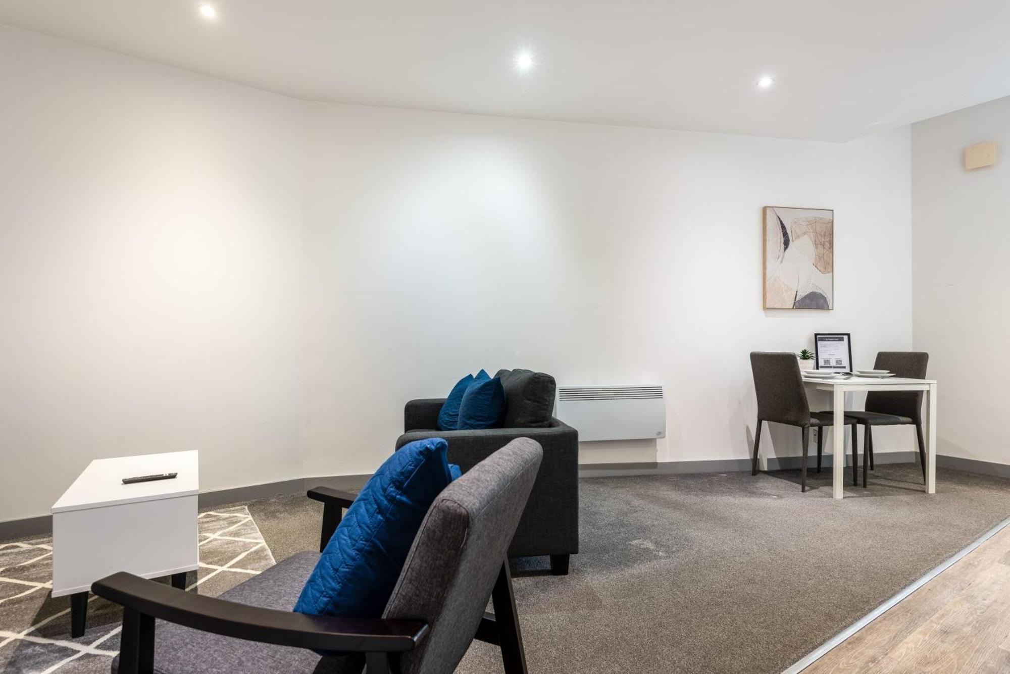 Apartment Budget 1 Bed Flat In